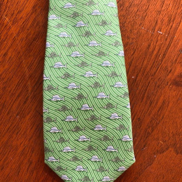Vineyard Vines Boys Green Sailfish Bones Silk Tie - Picture 1 of 2
